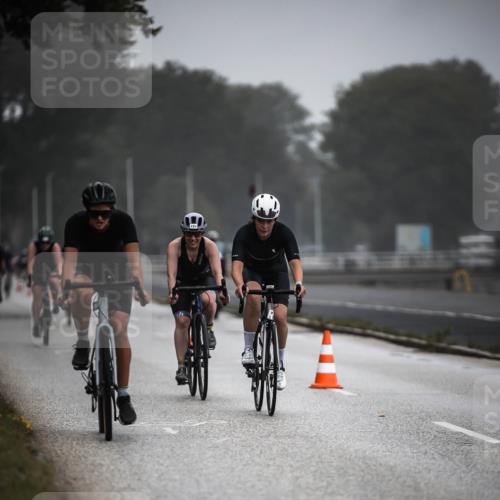 16.08.2026 - KN Förde Triathlon 2026 H.Heesch http://msf.ph/oto/9966152 16.08.2026 09:27:59 Radfahren 103, 110, 113, 114, 146, 164, 166, 174, 178, 192, 239 meine-sportfotos.de