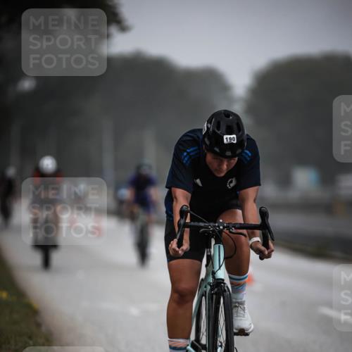 16.08.2026 - KN Förde Triathlon 2026 H.Heesch http://msf.ph/oto/9966209 16.08.2026 09:28:07 Radfahren 110, 113, 114, 169, 174, 190, 194, 198, 225, 239 meine-sportfotos.de