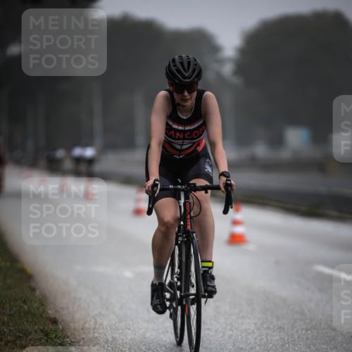 16.08.2026 - KN Förde Triathlon 2026 H.Heesch http://msf.ph/oto/9966281 16.08.2026 09:28:23 Radfahren 109, 122 meine-sportfotos.de