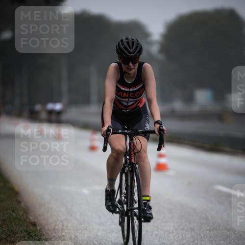 16.08.2026 - KN Förde Triathlon 2026 H.Heesch http://msf.ph/oto/9966282 16.08.2026 09:28:23 Radfahren 109, 122 meine-sportfotos.de