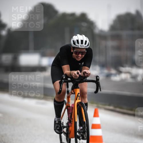 16.08.2026 - KN Förde Triathlon 2026 H.Heesch http://msf.ph/oto/9966528 16.08.2026 09:29:54 Radfahren 121, 181, 206, 229 meine-sportfotos.de