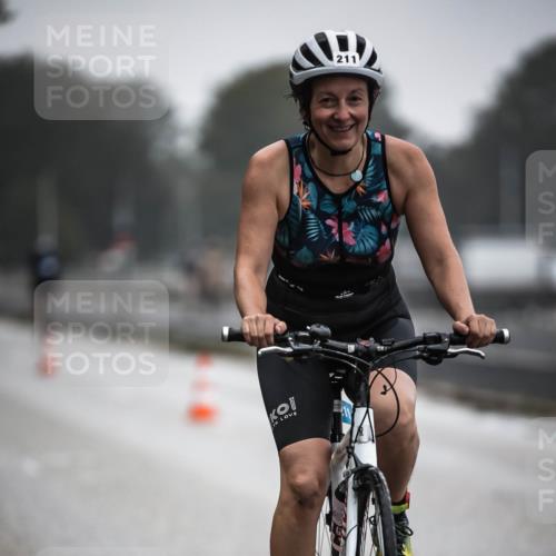 16.08.2026 - KN Förde Triathlon 2026 H.Heesch http://msf.ph/oto/9966569 16.08.2026 09:30:01 Radfahren 126, 176, 211, 229 meine-sportfotos.de