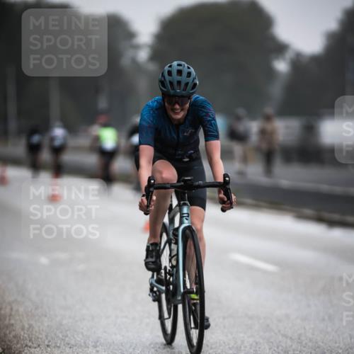 16.08.2026 - KN Förde Triathlon 2026 H.Heesch http://msf.ph/oto/9966744 16.08.2026 09:30:21 Radfahren 142, 146, 235 meine-sportfotos.de