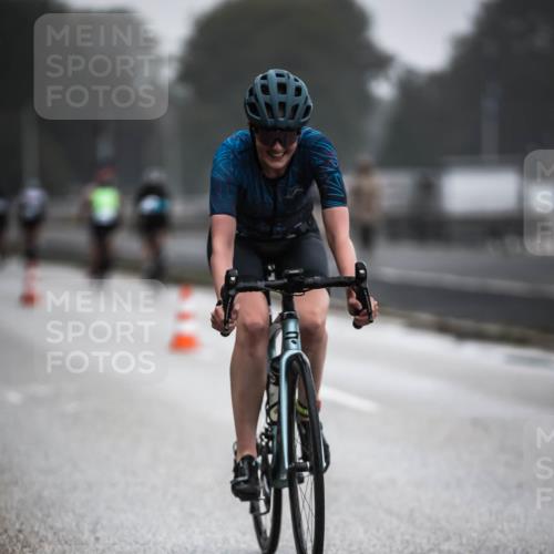16.08.2026 - KN Förde Triathlon 2026 H.Heesch http://msf.ph/oto/9966750 16.08.2026 09:30:21 Radfahren 142, 146, 235 meine-sportfotos.de