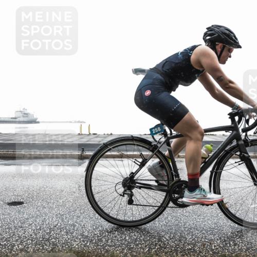 16.08.2026 - KN Förde Triathlon 2026 H.Heesch http://msf.ph/oto/9966980 16.08.2026 09:46:31 Radfahren 109, 150, 198, 202, 216, 255, 258 meine-sportfotos.de