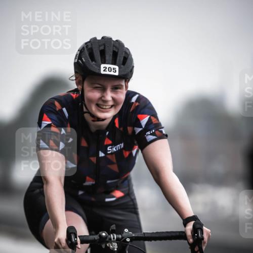 16.08.2026 - KN Förde Triathlon 2026 H.Heesch http://msf.ph/oto/9966989 16.08.2026 09:30:51 Radfahren 129, 141, 149, 160, 205 meine-sportfotos.de