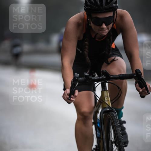 16.08.2026 - KN Förde Triathlon 2026 H.Heesch http://msf.ph/oto/9967031 16.08.2026 09:30:58 Radfahren 122, 130, 149, 214, 223 meine-sportfotos.de