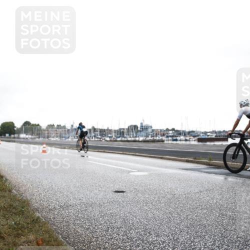 16.08.2026 - KN Förde Triathlon 2026 H.Heesch http://msf.ph/oto/9967238 16.08.2026 09:20:07 Radfahren 129, 142 meine-sportfotos.de