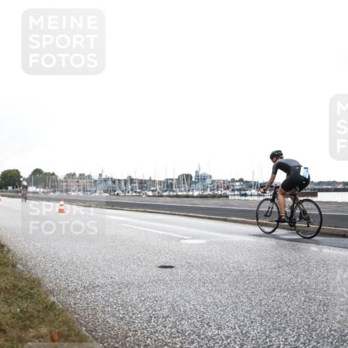 16.08.2026 - KN Förde Triathlon 2026 H.Heesch http://msf.ph/oto/9967263 16.08.2026 09:20:49 Radfahren 131, 140 meine-sportfotos.de