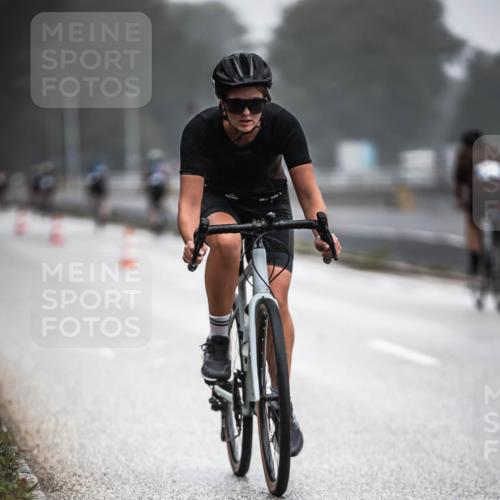 16.08.2026 - KN Förde Triathlon 2026 H.Heesch http://msf.ph/oto/9967353 16.08.2026 09:39:14 Radfahren 103, 117, 118, 177, 194, 203, 260 meine-sportfotos.de