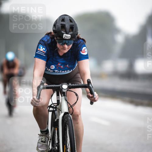 16.08.2026 - KN Förde Triathlon 2026 H.Heesch http://msf.ph/oto/9967496 16.08.2026 09:39:38 Radfahren 119, 227, 242, 253, 537 meine-sportfotos.de