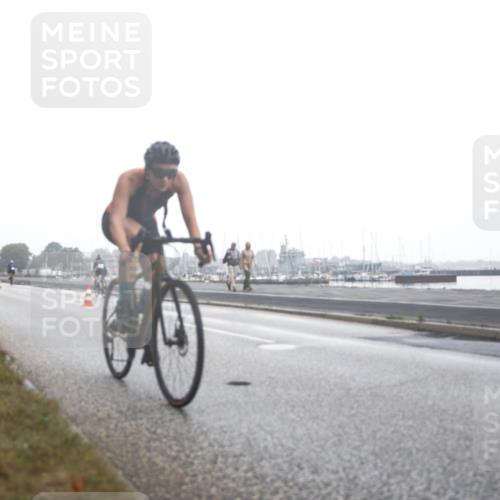 16.08.2026 - KN Förde Triathlon 2026 H.Heesch http://msf.ph/oto/9967631 16.08.2026 09:30:59 Radfahren 122, 130, 214, 223 meine-sportfotos.de