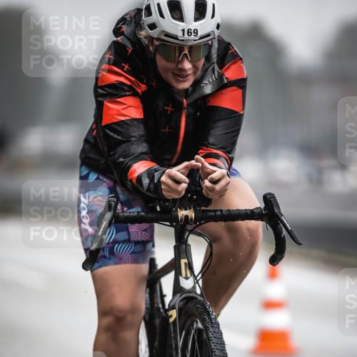 16.08.2026 - KN Förde Triathlon 2026 H.Heesch http://msf.ph/oto/9967698 16.08.2026 09:40:10 Radfahren 159, 160, 169, 214 meine-sportfotos.de