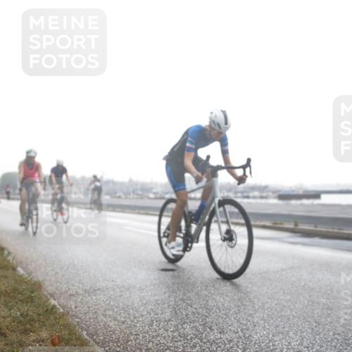 16.08.2026 - KN Förde Triathlon 2026 H.Heesch http://msf.ph/oto/9967723 16.08.2026 09:33:26 Radfahren 129, 149, 215, 244, 247 meine-sportfotos.de