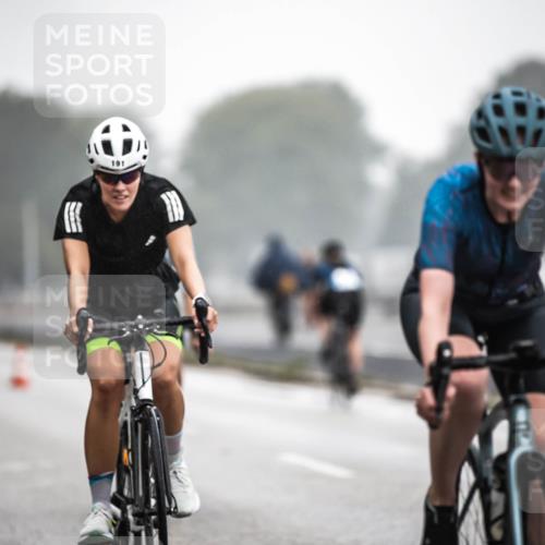 16.08.2026 - KN Förde Triathlon 2026 H.Heesch http://msf.ph/oto/9967863 16.08.2026 09:40:25 Radfahren 106, 110, 127, 140, 142, 176, 191 meine-sportfotos.de