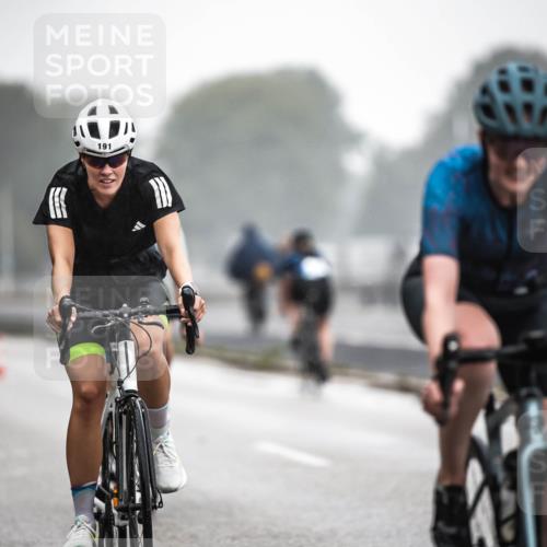 16.08.2026 - KN Förde Triathlon 2026 H.Heesch http://msf.ph/oto/9967865 16.08.2026 09:40:25 Radfahren 106, 110, 127, 140, 142, 176, 191 meine-sportfotos.de