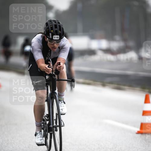 16.08.2026 - KN Förde Triathlon 2026 H.Heesch http://msf.ph/oto/9968126 16.08.2026 09:41:41 Radfahren 117, 118, 126, 129, 130, 171, 229 meine-sportfotos.de
