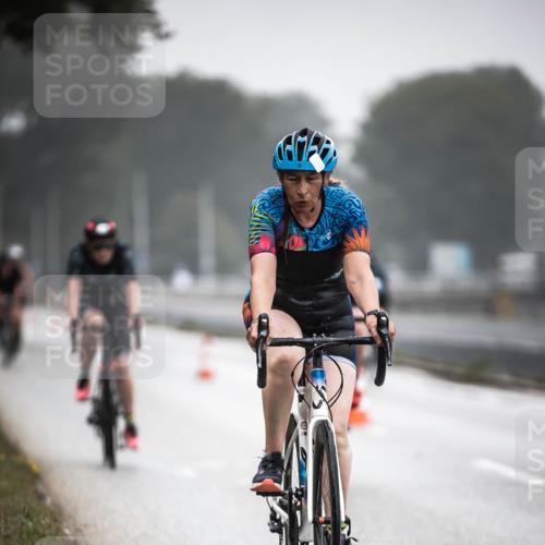16.08.2026 - KN Förde Triathlon 2026 H.Heesch http://msf.ph/oto/9968136 16.08.2026 09:41:42 Radfahren 117, 118, 126, 129, 130, 171, 229 meine-sportfotos.de