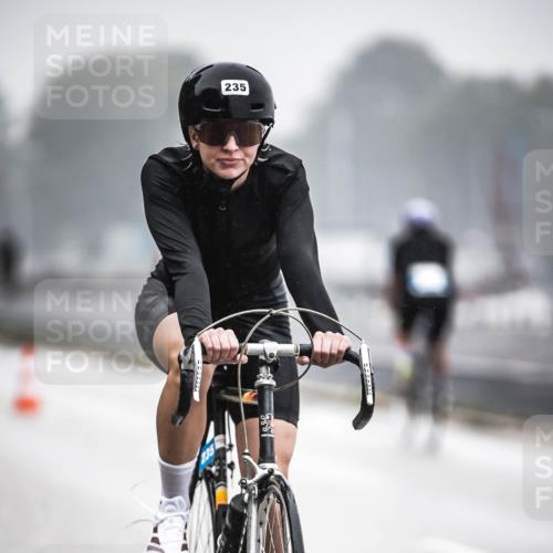 16.08.2026 - KN Förde Triathlon 2026 H.Heesch http://msf.ph/oto/9968523 16.08.2026 09:44:14 Radfahren 130, 131, 235, 245, 251, 805 meine-sportfotos.de