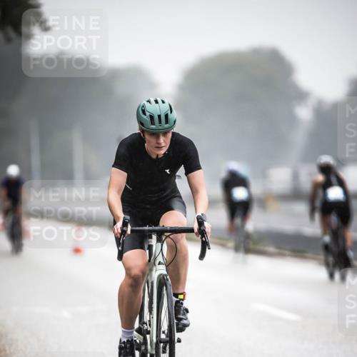 16.08.2026 - KN Förde Triathlon 2026 H.Heesch http://msf.ph/oto/9968536 16.08.2026 09:44:16 Radfahren 129, 131, 137, 235, 245, 805 meine-sportfotos.de