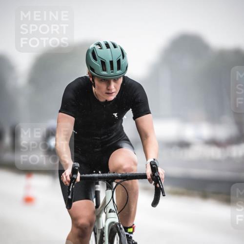 16.08.2026 - KN Förde Triathlon 2026 H.Heesch http://msf.ph/oto/9968547 16.08.2026 09:44:17 Radfahren 129, 131, 137, 235, 245, 805 meine-sportfotos.de