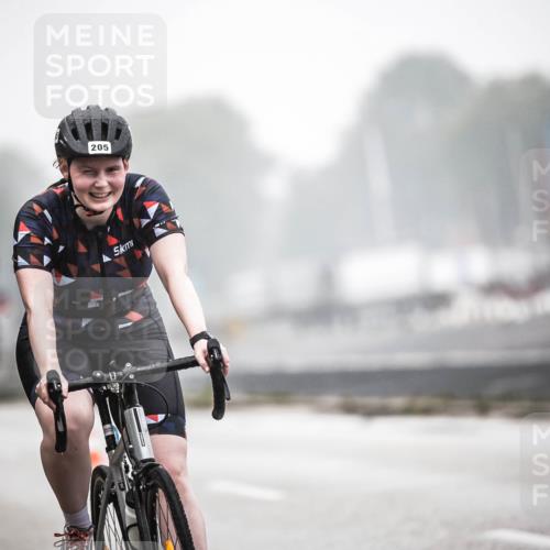 16.08.2026 - KN Förde Triathlon 2026 H.Heesch http://msf.ph/oto/9968618 16.08.2026 09:44:36 Radfahren 205, 213, 254 meine-sportfotos.de