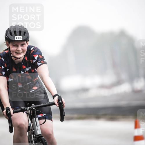 16.08.2026 - KN Förde Triathlon 2026 H.Heesch http://msf.ph/oto/9968624 16.08.2026 09:44:36 Radfahren 205, 213, 254 meine-sportfotos.de
