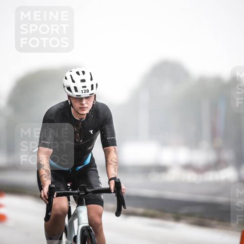 16.08.2026 - KN Förde Triathlon 2026 H.Heesch http://msf.ph/oto/9968740 16.08.2026 09:45:26 Radfahren 120, 155, 238, 243 meine-sportfotos.de