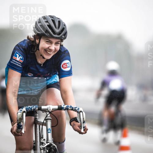 16.08.2026 - KN Förde Triathlon 2026 H.Heesch http://msf.ph/oto/9968805 16.08.2026 09:45:40 Radfahren 114, 143, 145, 147, 153, 182, 250 meine-sportfotos.de