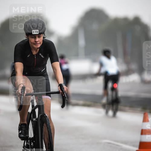 16.08.2026 - KN Förde Triathlon 2026 H.Heesch http://msf.ph/oto/9969080 16.08.2026 09:46:58 Radfahren 131, 161, 166, 170, 178, 192, 805 meine-sportfotos.de