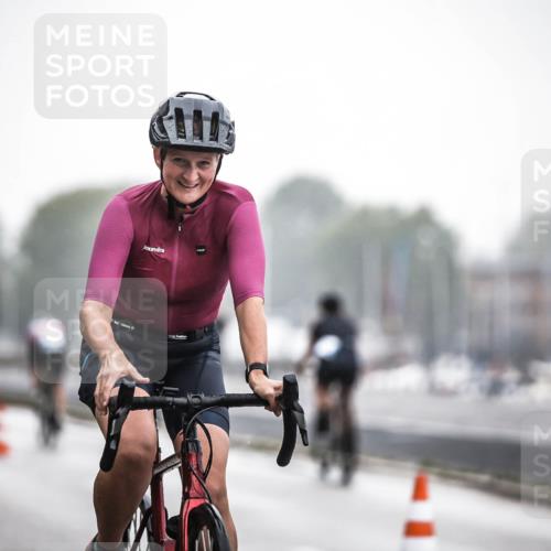 16.08.2026 - KN Förde Triathlon 2026 H.Heesch http://msf.ph/oto/9969171 16.08.2026 09:47:39 Radfahren 123, 146, 174, 261, 263 meine-sportfotos.de