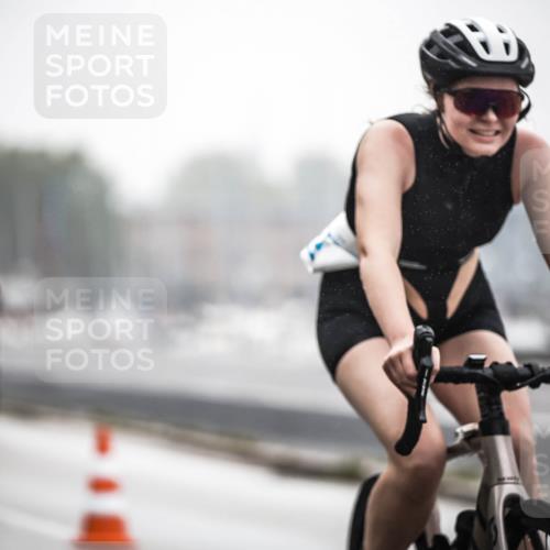 16.08.2026 - KN Förde Triathlon 2026 H.Heesch http://msf.ph/oto/9969266 16.08.2026 09:48:29 Radfahren 145, 153, 168, 195, 238, 243, 250, 252 meine-sportfotos.de