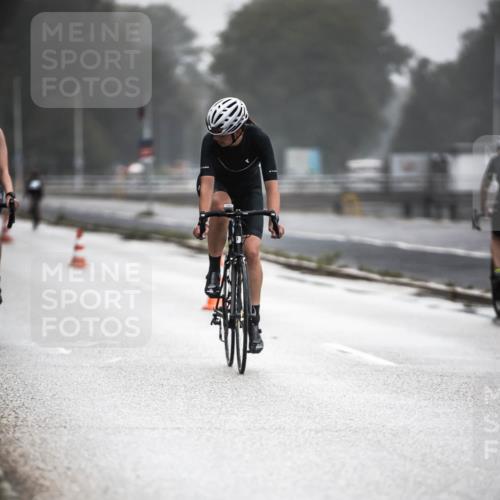 16.08.2026 - KN Förde Triathlon 2026 H.Heesch http://msf.ph/oto/9969372 16.08.2026 09:49:04 Radfahren 190, 198 meine-sportfotos.de