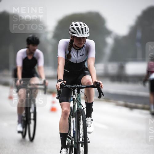 16.08.2026 - KN Förde Triathlon 2026 H.Heesch http://msf.ph/oto/9969425 16.08.2026 09:49:28 Radfahren 118, 161, 164, 178, 187, 189, 192, 253, 255 meine-sportfotos.de