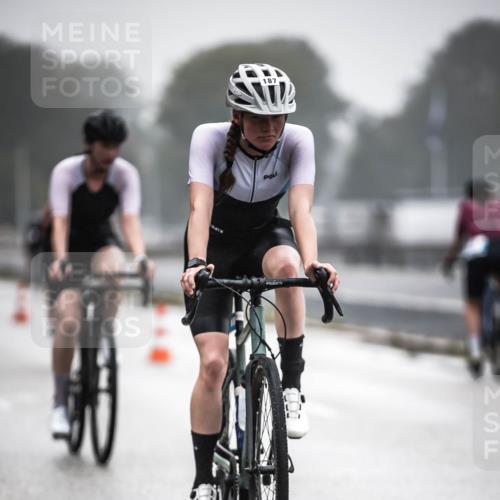16.08.2026 - KN Förde Triathlon 2026 H.Heesch http://msf.ph/oto/9969426 16.08.2026 09:49:28 Radfahren 118, 161, 164, 178, 187, 189, 192, 253, 255 meine-sportfotos.de