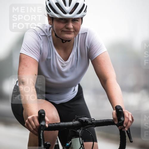 16.08.2026 - KN Förde Triathlon 2026 H.Heesch http://msf.ph/oto/9969600 16.08.2026 09:50:11 Radfahren 138, 242 meine-sportfotos.de