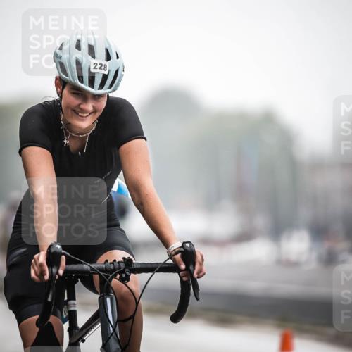 16.08.2026 - KN Förde Triathlon 2026 H.Heesch http://msf.ph/oto/9969734 16.08.2026 09:50:42 Radfahren 126, 148, 211, 217, 228 meine-sportfotos.de