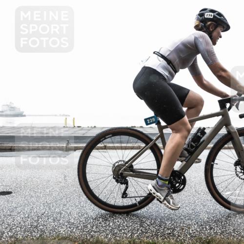16.08.2026 - KN Förde Triathlon 2026 H.Heesch http://msf.ph/oto/9970076 16.08.2026 09:53:03 Radfahren 108, 139, 194, 239, 260 meine-sportfotos.de