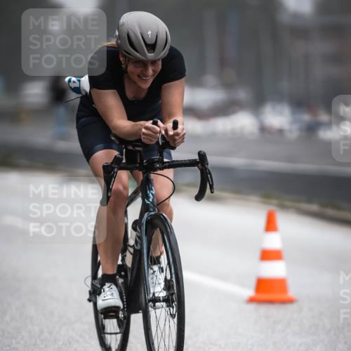 16.08.2026 - KN Förde Triathlon 2026 H.Heesch http://msf.ph/oto/9970584 16.08.2026 09:54:36 Radfahren 135, 232, 264 meine-sportfotos.de
