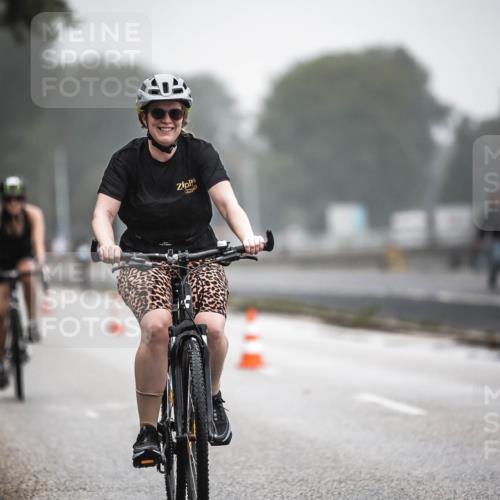 16.08.2026 - KN Förde Triathlon 2026 H.Heesch http://msf.ph/oto/9970611 16.08.2026 09:54:45 Radfahren 128, 132 meine-sportfotos.de