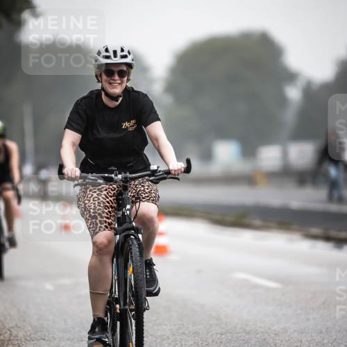 16.08.2026 - KN Förde Triathlon 2026 H.Heesch http://msf.ph/oto/9970613 16.08.2026 09:54:45 Radfahren 128, 132 meine-sportfotos.de