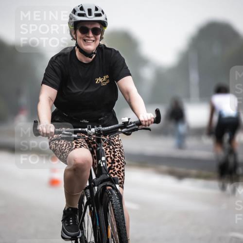 16.08.2026 - KN Förde Triathlon 2026 H.Heesch http://msf.ph/oto/9970624 16.08.2026 09:54:46 Radfahren 128, 132 meine-sportfotos.de