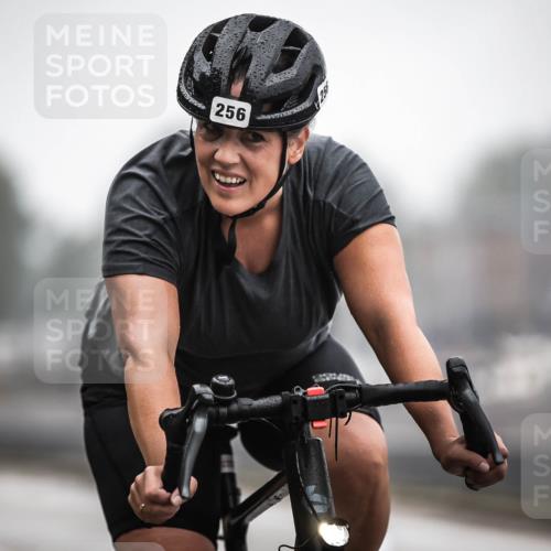 16.08.2026 - KN Förde Triathlon 2026 H.Heesch http://msf.ph/oto/9970706 16.08.2026 09:54:56 Radfahren 193, 199, 205, 247, 256 meine-sportfotos.de