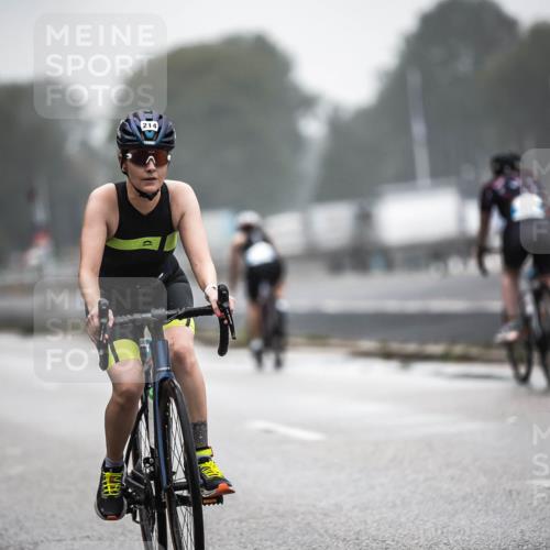 16.08.2026 - KN Förde Triathlon 2026 H.Heesch http://msf.ph/oto/9970736 16.08.2026 09:55:04 Radfahren 125, 214 meine-sportfotos.de