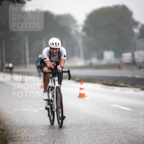 16.08.2026 - KN Förde Triathlon 2026 H.Heesch http://msf.ph/oto/9970826 16.08.2026 09:55:58 Radfahren 131, 216, 226 meine-sportfotos.de
