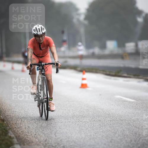 16.08.2026 - KN Förde Triathlon 2026 H.Heesch http://msf.ph/oto/9970921 16.08.2026 09:56:14 Radfahren 195, 197, 229, 254, 260, 805 meine-sportfotos.de