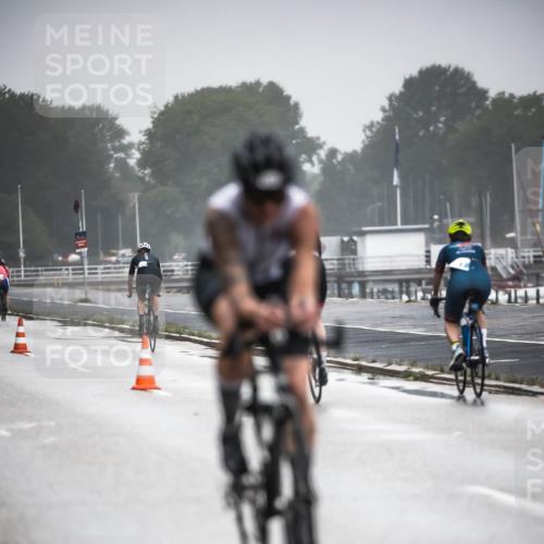 16.08.2026 - KN Förde Triathlon 2026 H.Heesch http://msf.ph/oto/9971085 16.08.2026 09:57:20 Radfahren 124, 182 meine-sportfotos.de