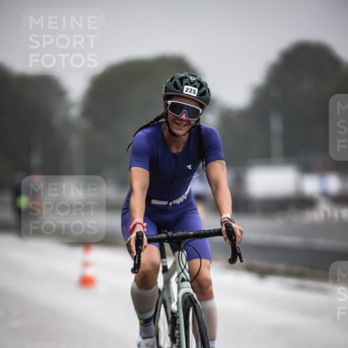 16.08.2026 - KN Förde Triathlon 2026 H.Heesch http://msf.ph/oto/9971234 16.08.2026 09:58:56 Radfahren 138, 156, 174, 254, 265 meine-sportfotos.de