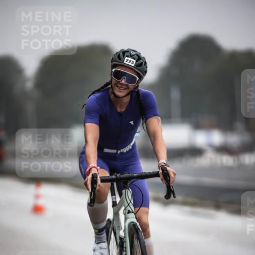 16.08.2026 - KN Förde Triathlon 2026 H.Heesch http://msf.ph/oto/9971236 16.08.2026 09:58:56 Radfahren 138, 156, 174, 254, 265 meine-sportfotos.de