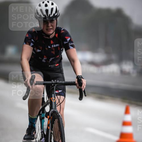 16.08.2026 - KN Förde Triathlon 2026 H.Heesch http://msf.ph/oto/9971557 16.08.2026 10:00:44 Radfahren 200, 242, 246, 248 meine-sportfotos.de